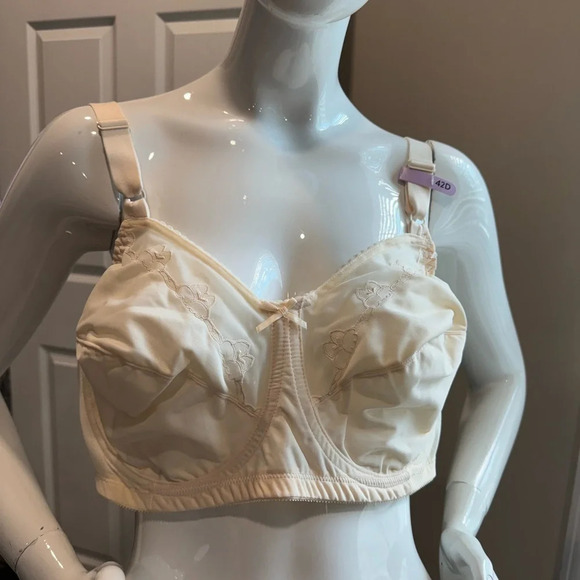 Bali 2 Women's Flower Underwire Bra, Light Beige, 42D - Picture 5 of 11
